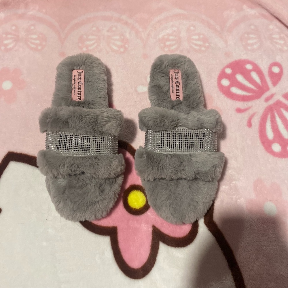 Juicy couture slippers